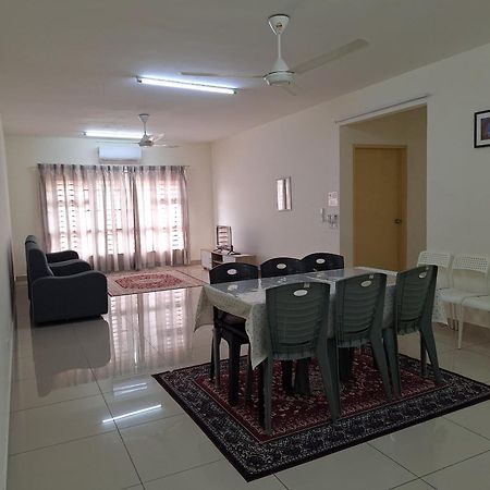 Abie'S Homestay Putrajaya Buitenkant foto
